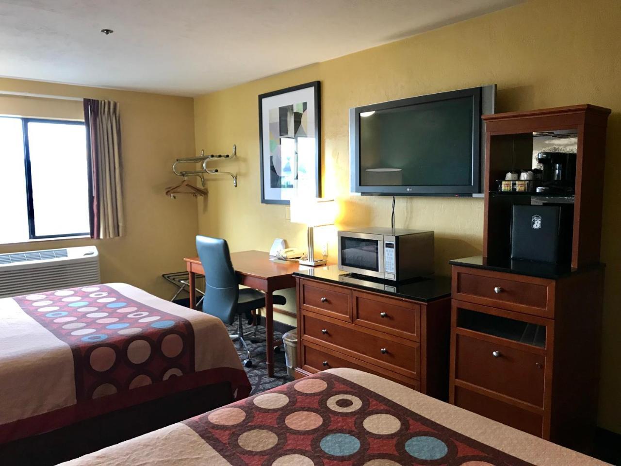 Super 8 By Wyndham Union Gap Yakima Area Otel Dış mekan fotoğraf